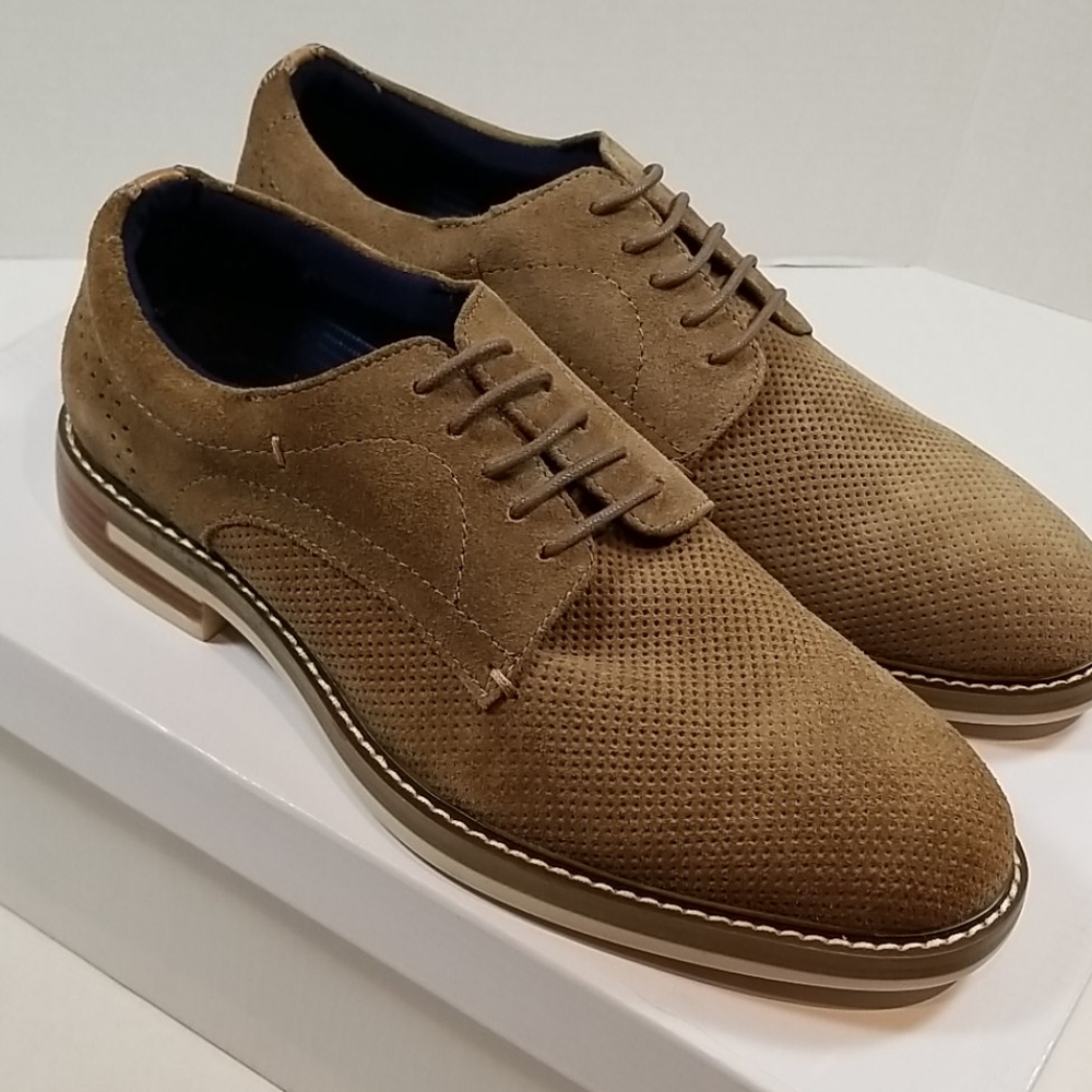 Steve Madden Leather upper shoes